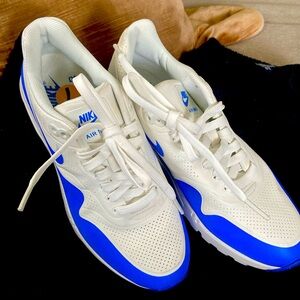 Vintage Nike Airmax women’s sneakers